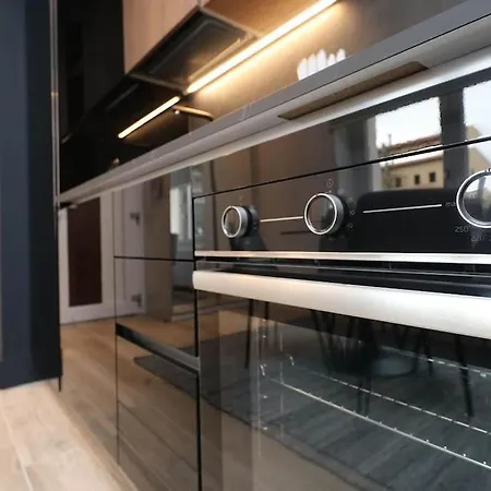 New-hidden Gem-suite-perfect For Couples-renovated Όλμπια