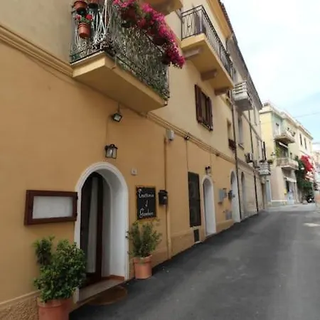 Apartment New-hidden Gem-suite-perfect For Couples-renovated *