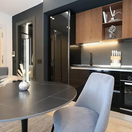 Διαμέρισμα New-hidden Gem-suite-perfect For Couples-renovated *